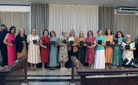  (<a class="download" href="https://www.santamariadejetiba.es.leg.br/institucional/fotos/premio-merito-em-educacao-201cgerda-elizabeth-roelke-potratz201d-2024/premio-gerda-potratz-2024-30.jpg/at_download/image">Download</a>)